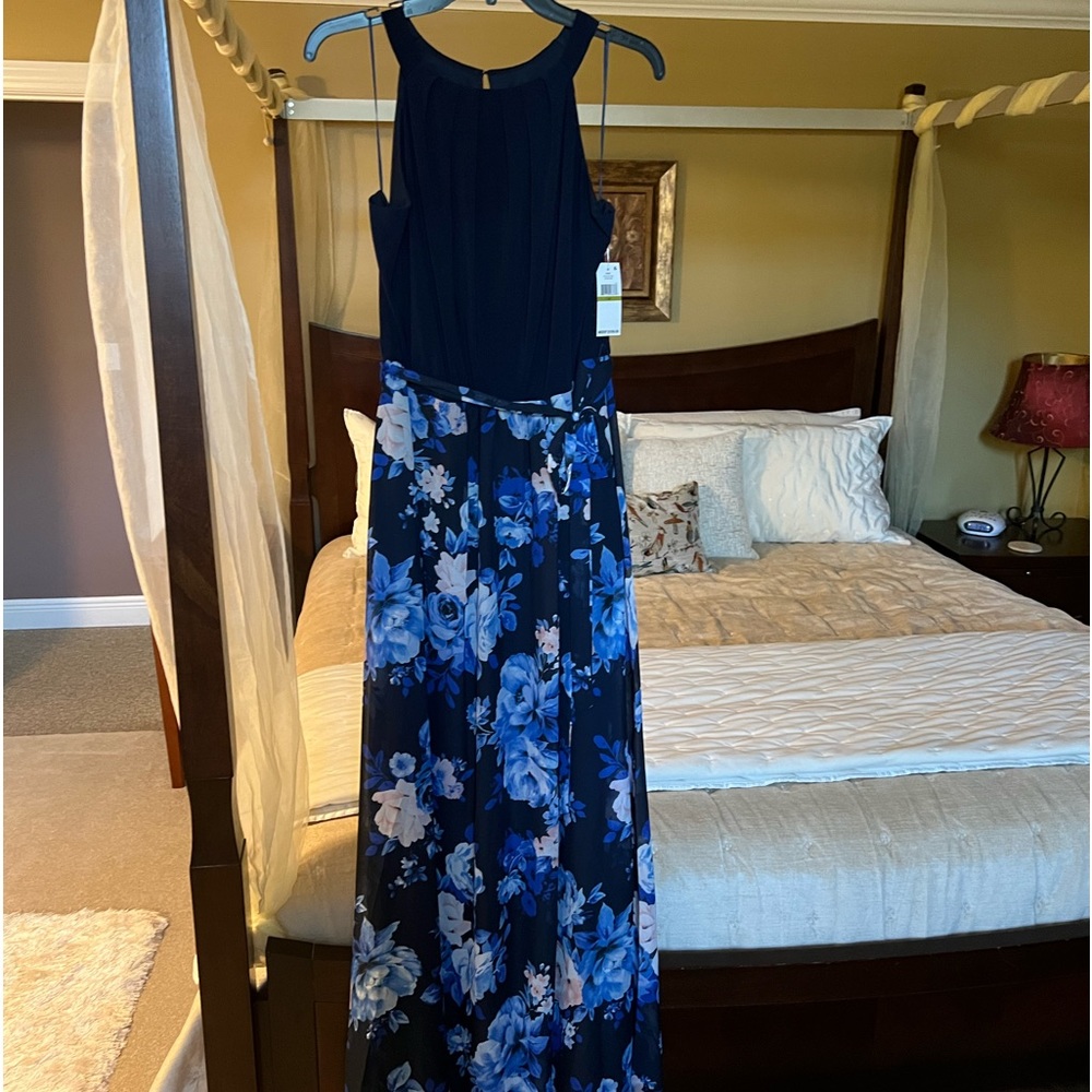 NEW SLNY FASHIONS FLORAL PRINT HALTER MAXI DRESS